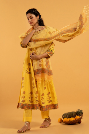 Yellow Hand Printed Cotton Surajmukhi Basant Kurta set