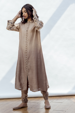 Sarah straight kurta with front opening and embroidery on the cuff