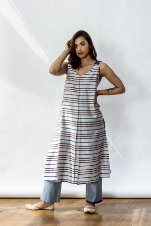Blue and white narrow stripes sleeveless kurta