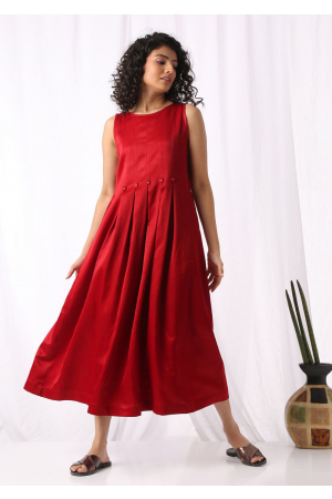 Boat neck pleated dress-Red