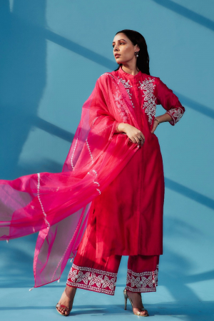 Pink Straight Silk Chanderi Kurta Set (Set of 3)