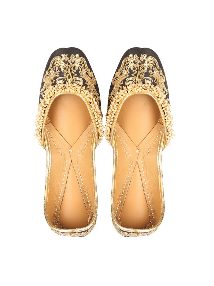 Buy White Single Strap Women Footwear with Heels – JuttiExpress-hoanganhbinhduong.edu.vn