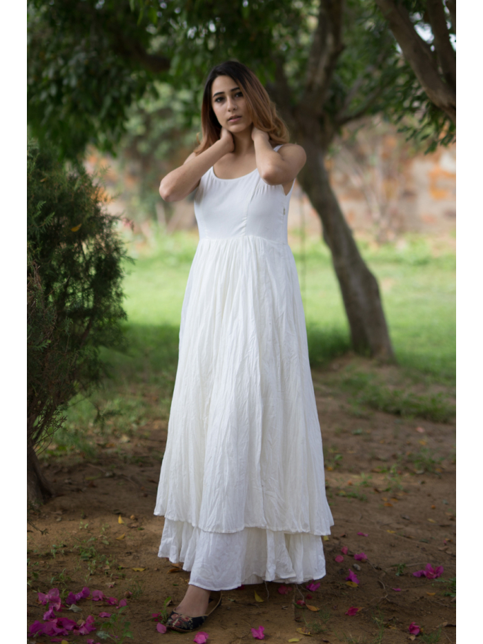 Jacqueline Fernandez Style White Sleeveless Gown