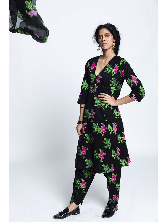 Black Floral Nayra Cut Readymade Kurti For Women Daily Wear – FOURMATCHING