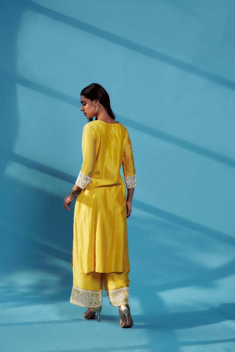 Yellow straight silk chanderi kurta (Set of 3)