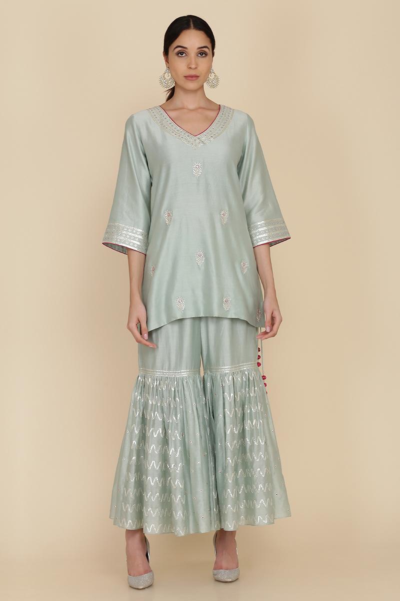 Assymetrical double layer tunic with farshi and dupatta