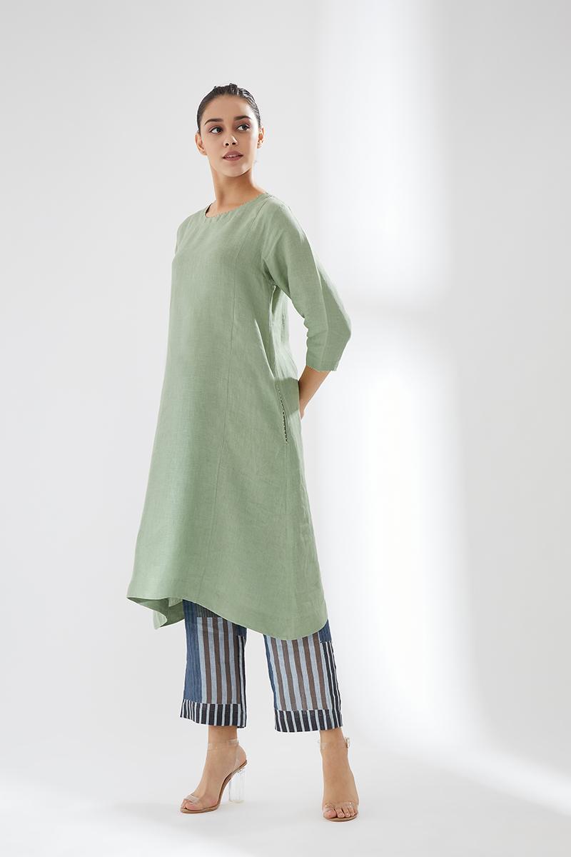 Flowing Tunic With Contrast Printed Trousers