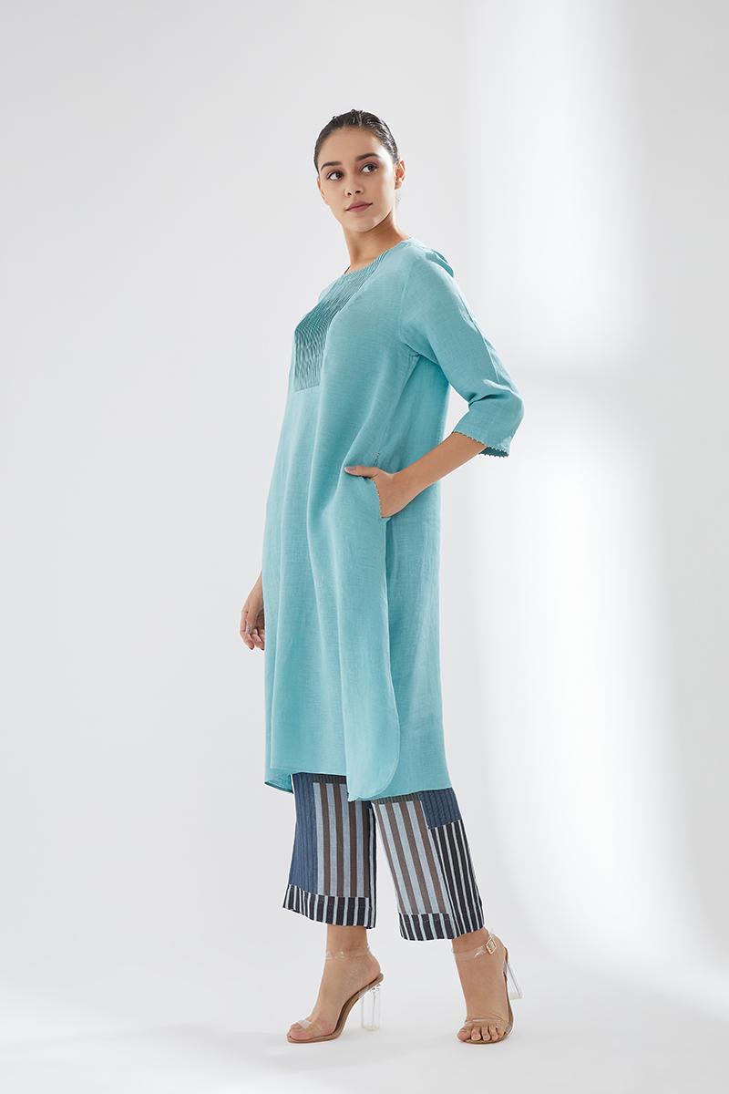 Front Details Tunic Set With Contrast Teousers