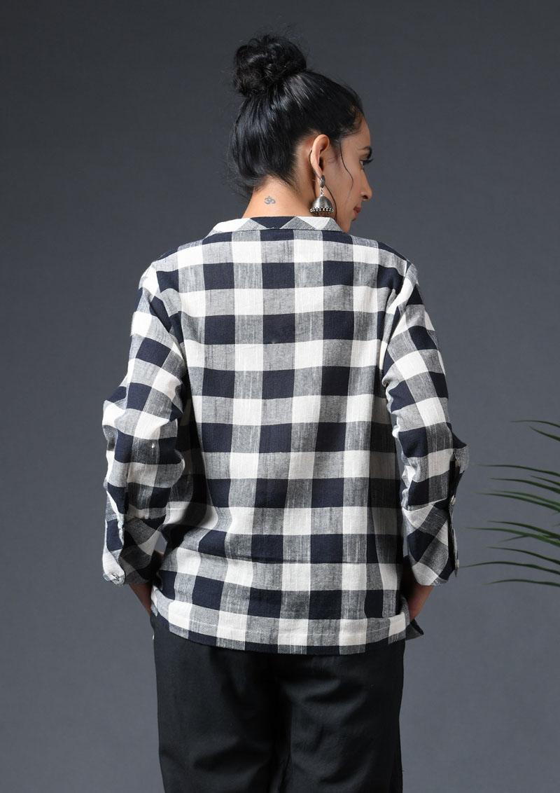 Twist knot check top