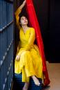 Yellow and red ezhil set