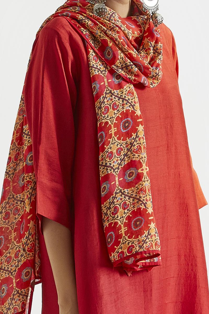 Orange red Ombre hued Asymmetric Dress kurta with silk printed stole